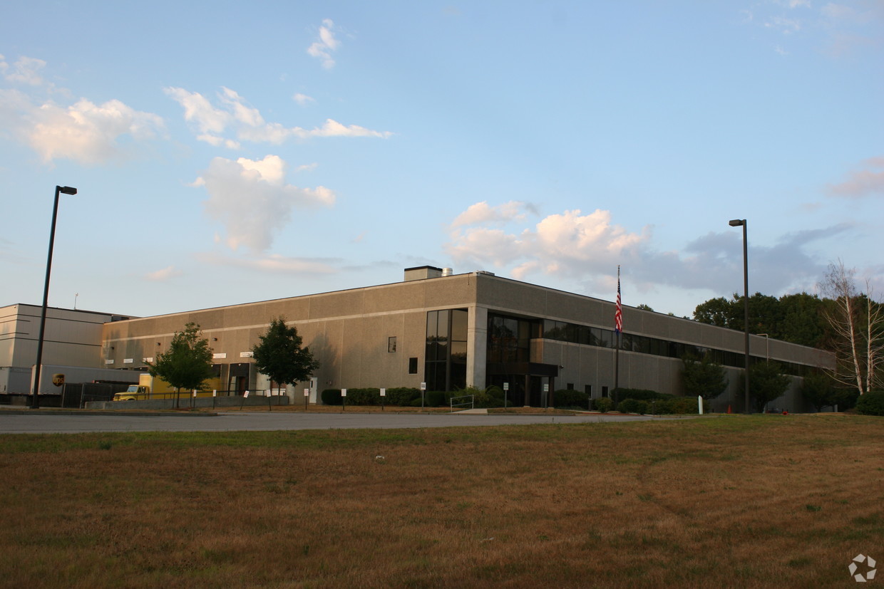 17 Progress Road Billerica, MA The Stubblebine Company, Commercial