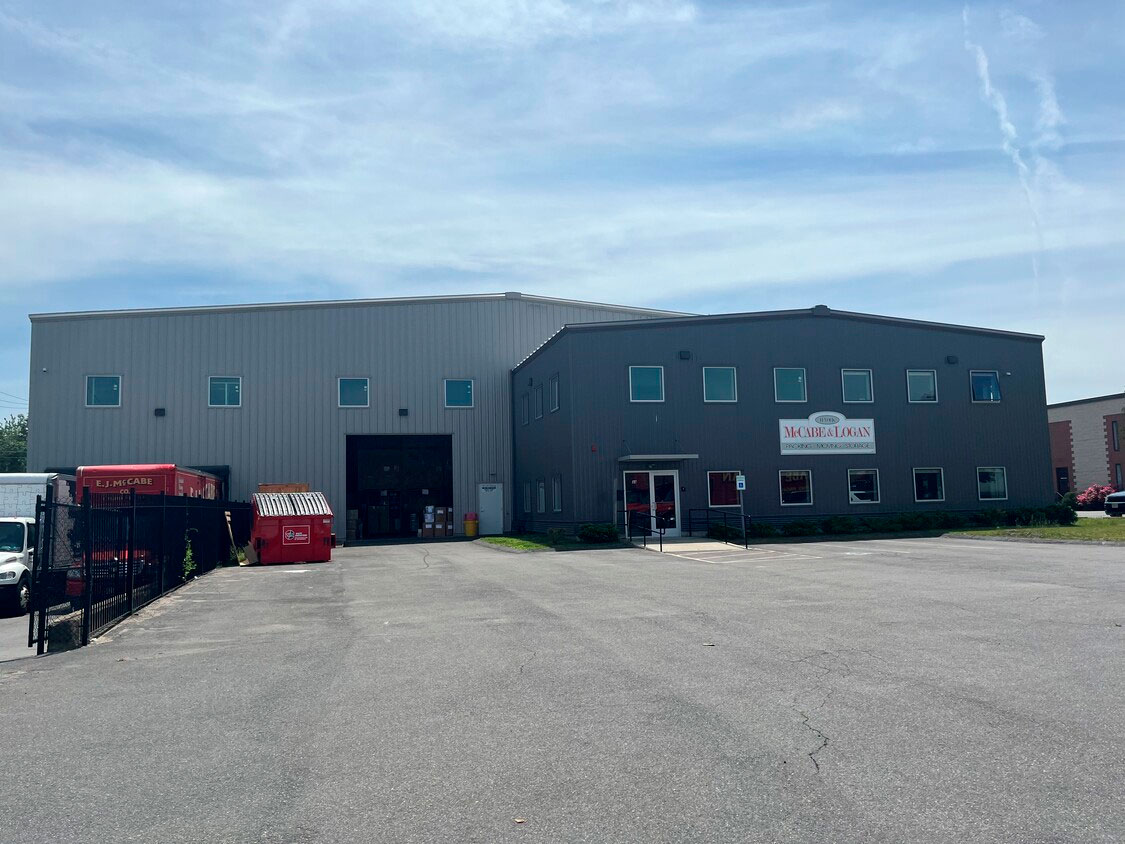 The Stubblebine Company/Corfac International Represents Gentle Giant Moving Company In The Lease Of 25,500 Sf At 44 York Ave., Randolph, Ma